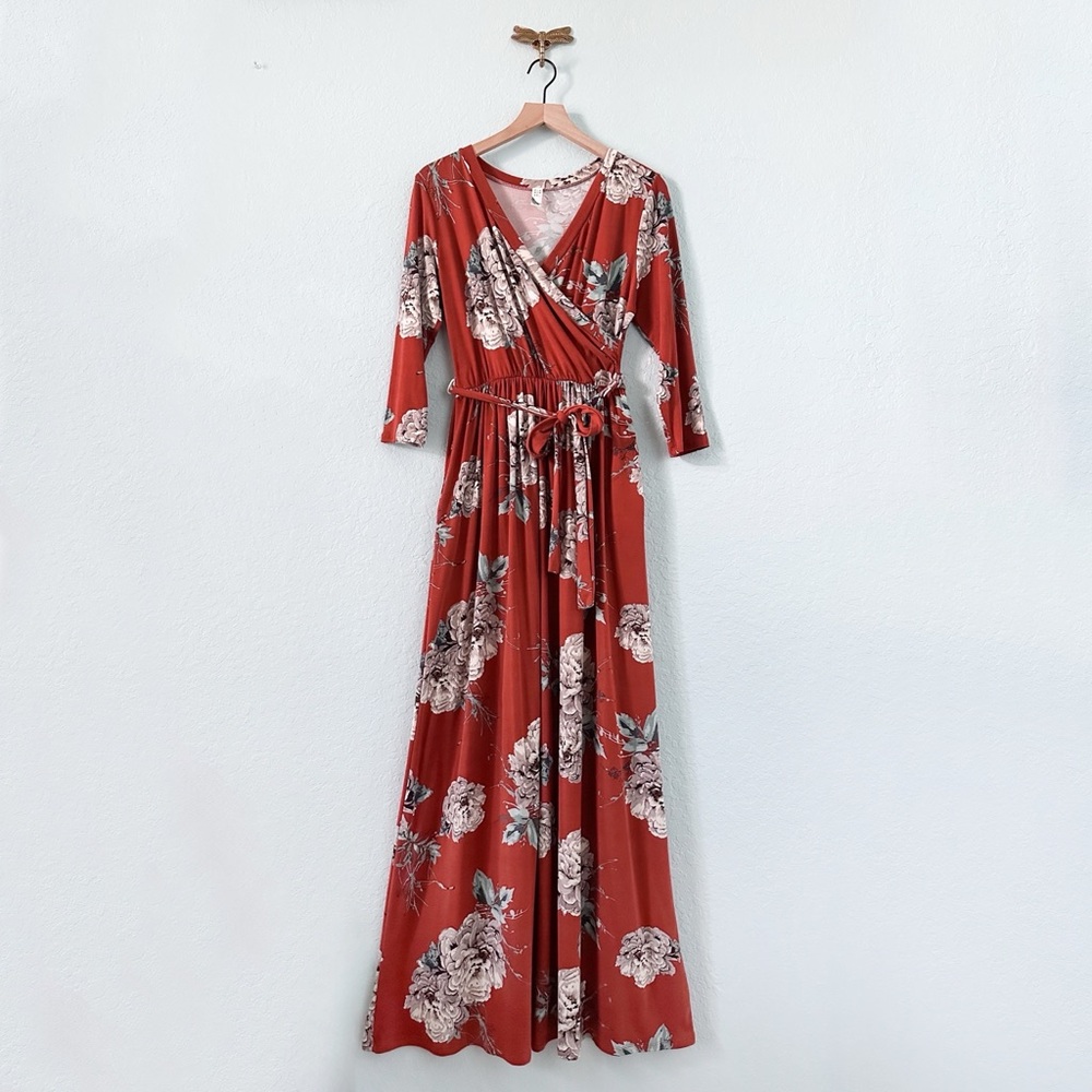 NWOT•Flamingo•Floral Maxi Dress•3/4 Sleeves•Pockets•Size Large